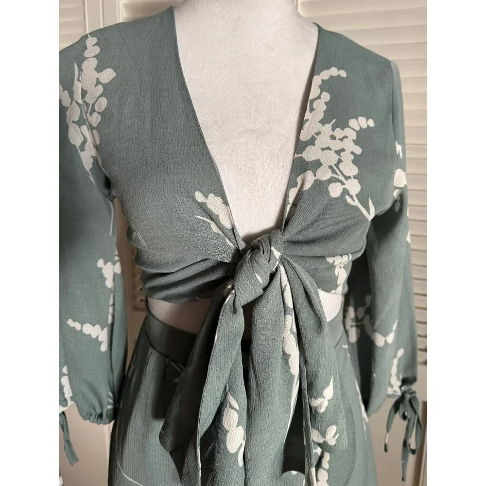 Here Comes The Sun Womens Floral Size S Tie Front Coconut Girl Mini Dress Resort - Picture 9 of 16